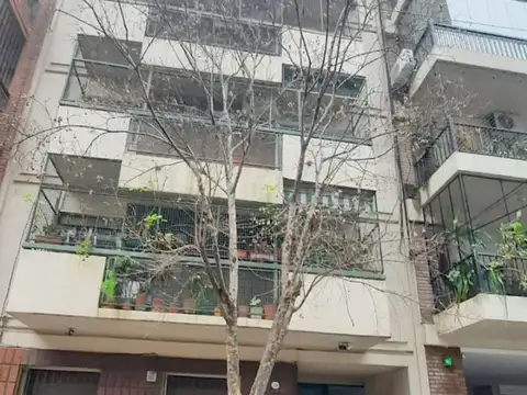 Excelente ubicacion! Dpto 3 amb al frente a pasos Av. Cabildo