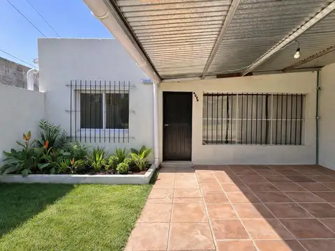 Depto Tipo Casa en Venta de 3 ambientes