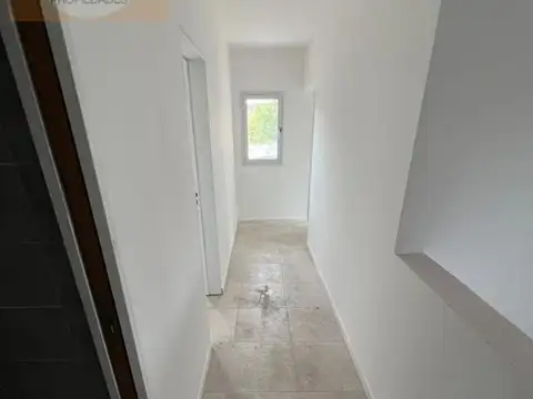 Depto Tipo Casa 4 ambientes con 1 baño