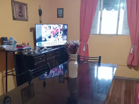 Depto Tipo Casa 4 ambientes con 1 baño