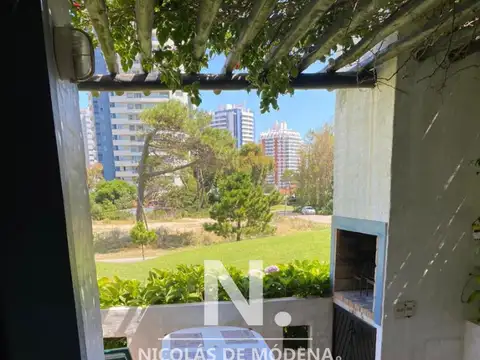 Apartamento de 3 dormitorios en Punta del Este a pasos del mar!