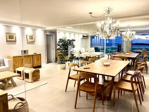 Departamento en Venta en Playa Mansa, USD 1.080.000