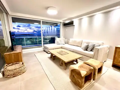 Apartamento a la venta en primera linea. Coral Tower