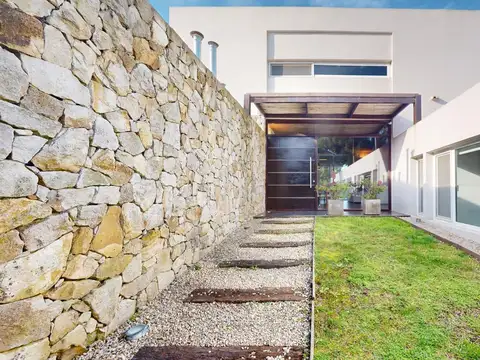 Barrio Costa Esmeralda