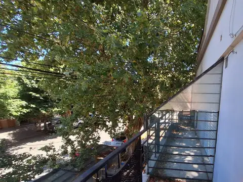 Depto Tipo Casa 2 ambientes con 1 baño