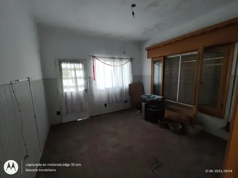 Casa 5 ambientes con 2 baños