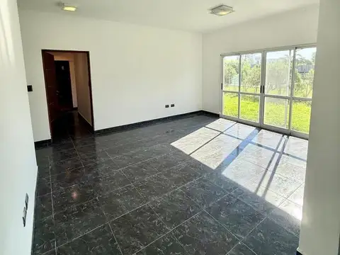 Casa 7 ambientes con 3 baños