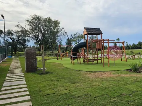 Terreno en Venta en Los Cardos, USD 195.000