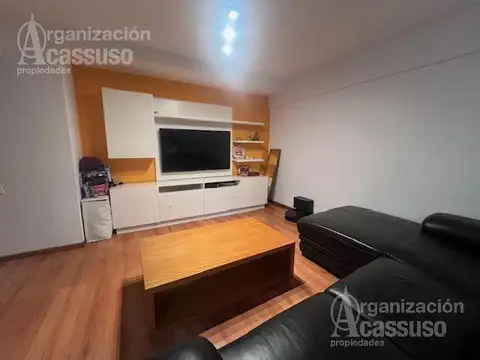 Av Centenario al 1200