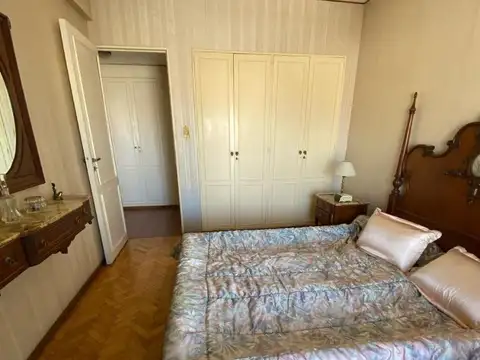 Vendo departamento Centrico de 2 dormitorios Urquiza y Mitre