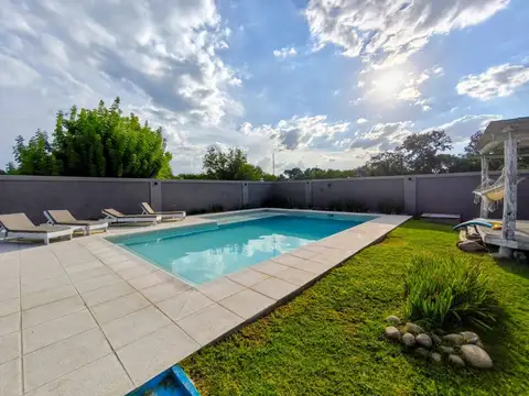 Hotel en Venta en San Lorenzo, USD 690.000