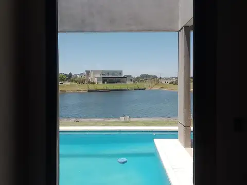 Casa en Alquiler en San Sebastian, USD 2.000