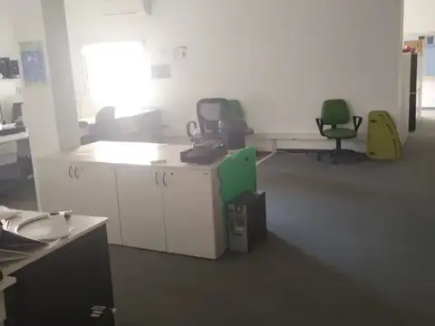 Oficina en Alquiler en Belgrano Chico, $ 850.000