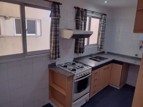 Departamento en Alquiler con 1 cocheras