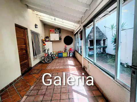 Depto Tipo Casa en Venta 44 años