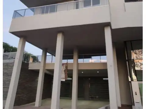 Cochera en venta en Alberdi