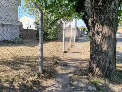 EN VENTA EN MARTIN CORONADO LOTE DE 270 METROS