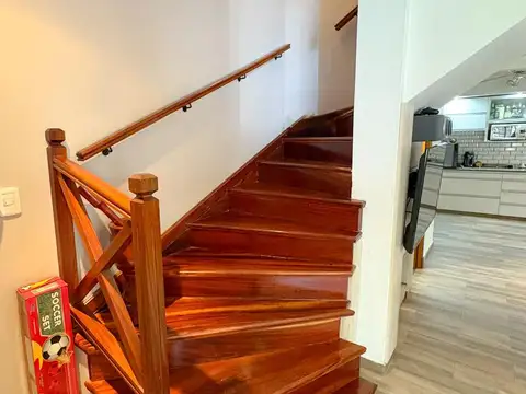 Depto Tipo Casa en Venta de 3 ambientes