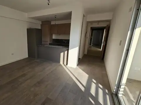 Dpto 2 amb, Piso 7°C, 48,70 m2 total, c/balcón al cfte, Vill