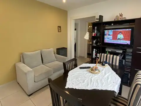 PH 3 AMB. CENTRO COMERCIAL SAN JUAN 1732  casi SAN MARTIN.