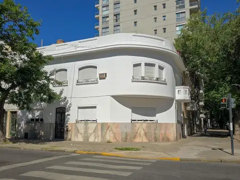 Oficina 5 ambientes con 2 baños