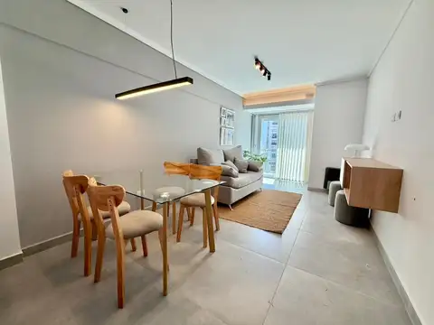 Depto dos ambientes a la calle 