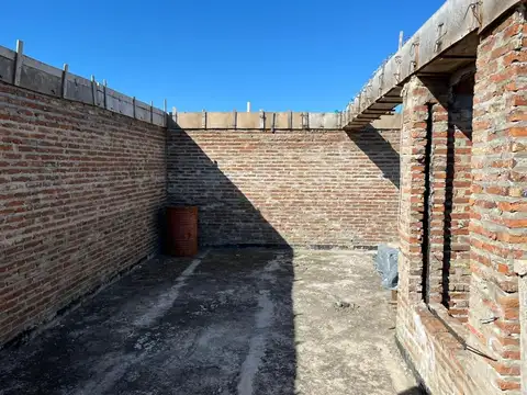 Calle El Almendro 2600