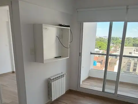 Rivadavia 15760 , Piso 7