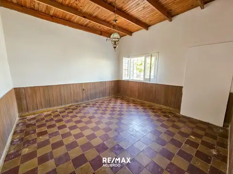 Casa 4 ambientes con 1 baño