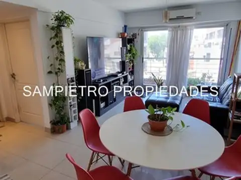 Excelente dto de 2 amb al contrafrente muy luminoso con cochera!