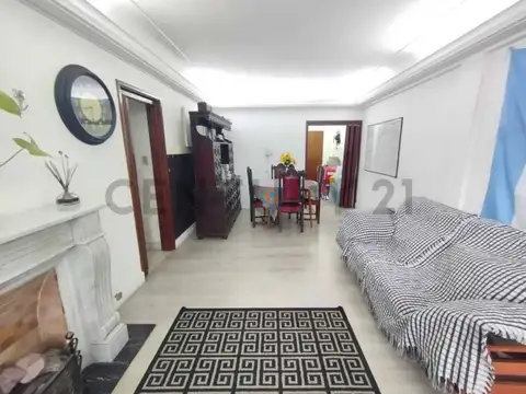 12 e/ 59 y 60 1300, Piso 1