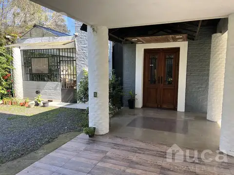 Casa 7 ambientes con 3 baños