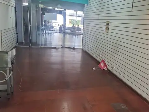 LOCAL EN ALQUILER ESTACION DE OMNIBUS RETIRO