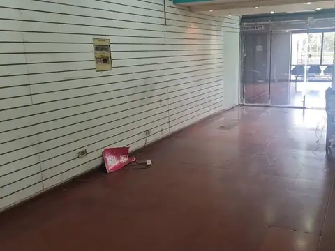 Local en Alquiler en Retiro, $ 1.760.000