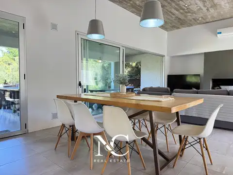 Casa en venta en Costa Esmeralda gas natural