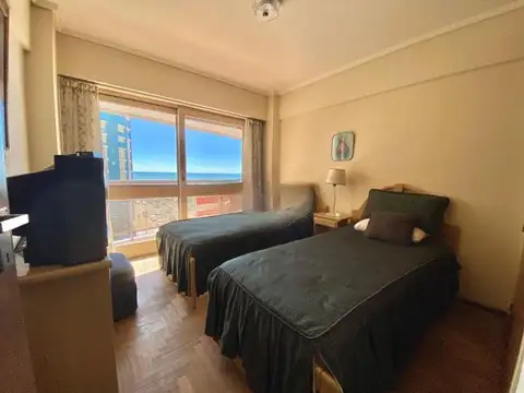 Departamento 5 ambientes con 4 baños