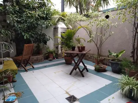 Apto Crédito Venta Casa 4 Amb 3 dormitorio La Lucila c/Patio