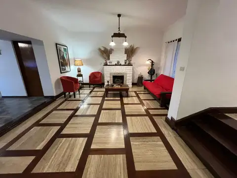 Casa en Venta en Villa Sarmiento, USD 350.000