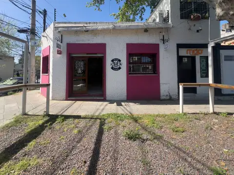 V Lynch - Venta 2 locales y oficina ACEPTA PERMUTA