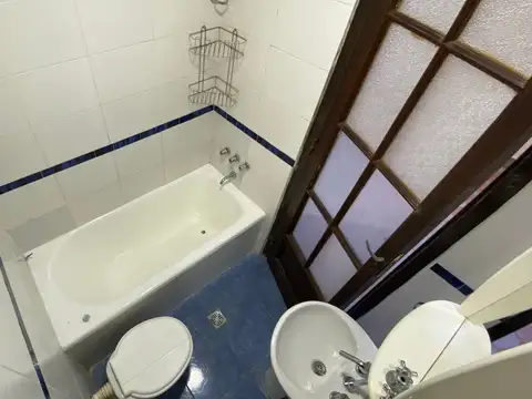 Depto Tipo Casa en Alquiler 80 años