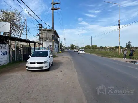 Av. Gral. San Martín  al 8200