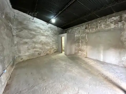 Local en Alquiler en Francisco Alvarez, $ 350.000