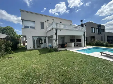 Casa en Venta de 4 dormitorios