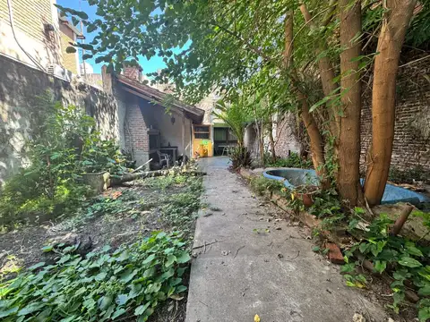 Casa 4 ambientes con 1 baño