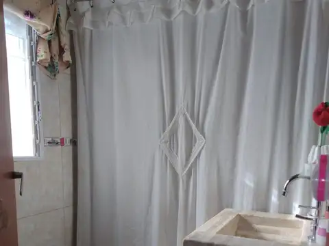 Depto Tipo Casa en Venta en Lanus Oeste, USD 99.900