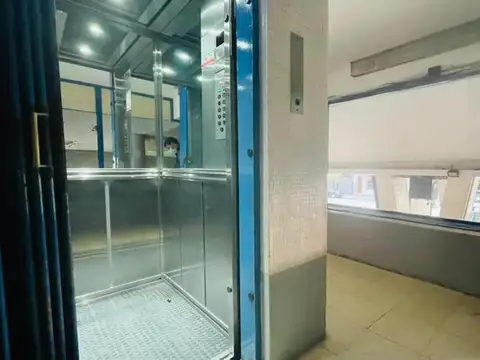 COCHERA EN EDIFICIO DE COCHERAS