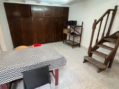 "EXCELENTE UBICACIÓN" URUGUAY 62 DEPTO. 3 AMB. MUY AMPLIOS