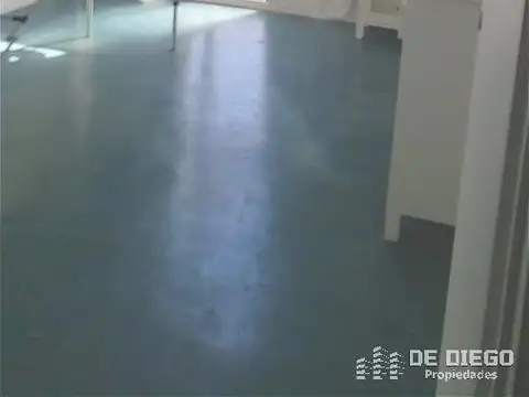 Oficina en Alquiler con 1 cochera