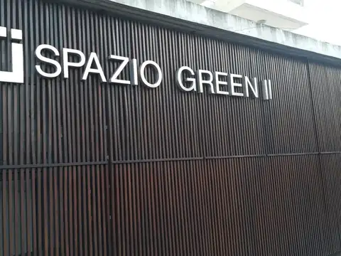 EN VENTA EN CASEROS COCHERA SEMI CUBIERTA MUY BIEN UBICADA - FICHA 8700