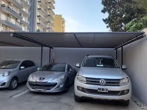 EN VENTA EN CASEROS COCHERA SEMI CUBIERTA MUY BIEN UBICADA - FICHA 8700